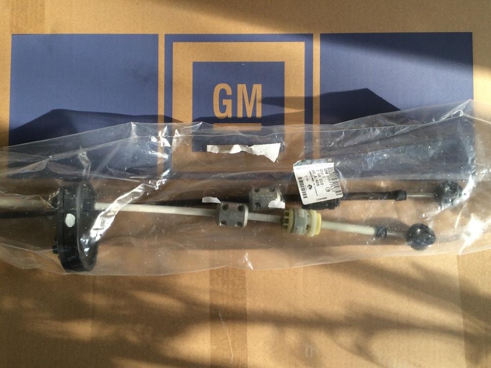 Piese Auto Opel Set cabluri timonerie Opel Insignia cutie M32 Revizie Masina